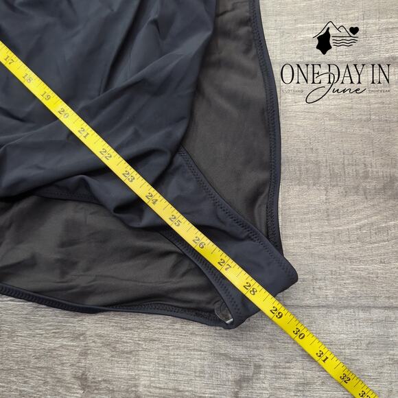 Suuksess Halter Cross Front One Piece Swimsuit Size XL - Picture 3 of 4